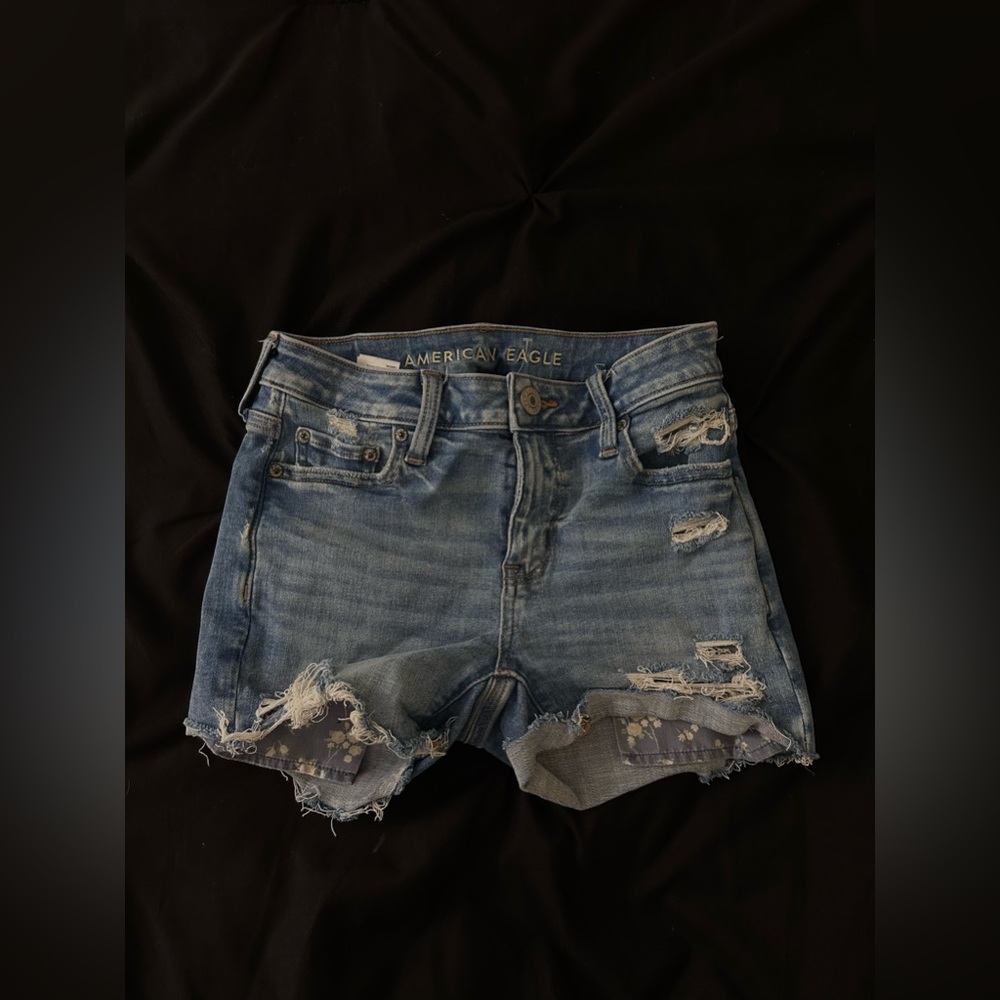 American Eagle Light wash denim shorts